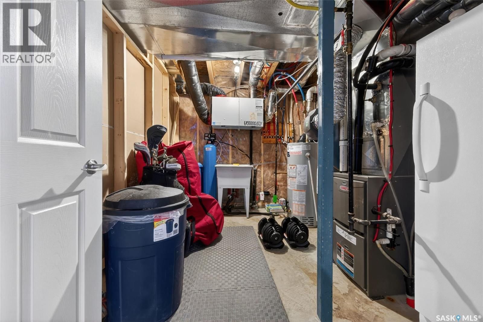 3696 GREEN BANK ROAD Image 35