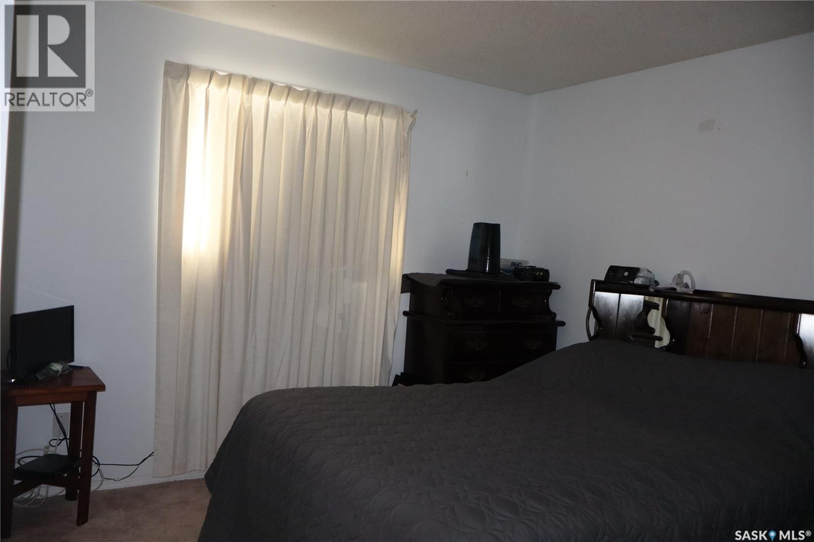 W - 319 6TH AVENUE Image 13