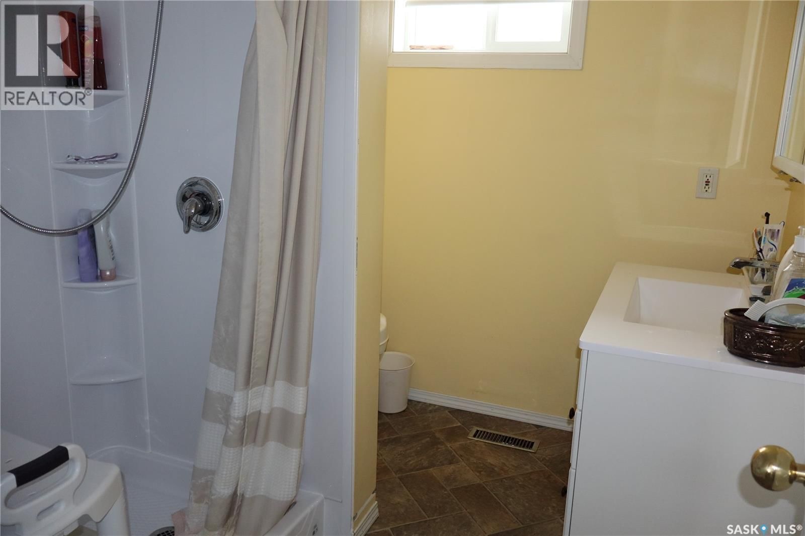 W - 319 6TH AVENUE Image 14