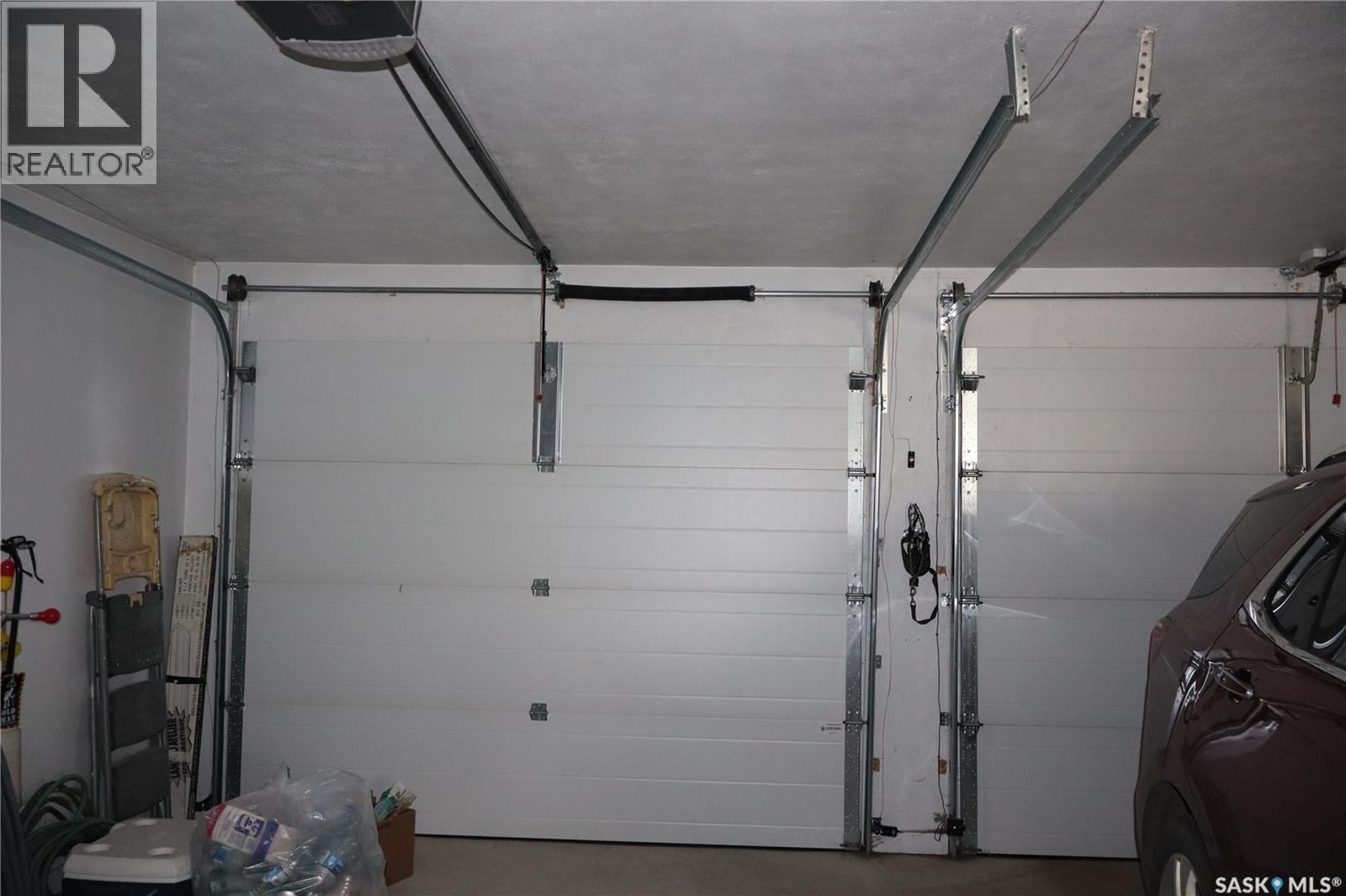 W - 319 6TH AVENUE Image 23