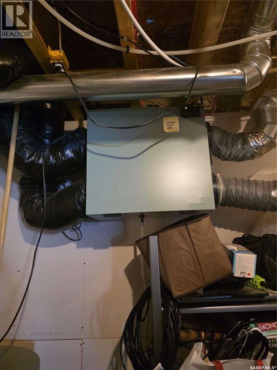 601 SELKIRK STREET Image 24