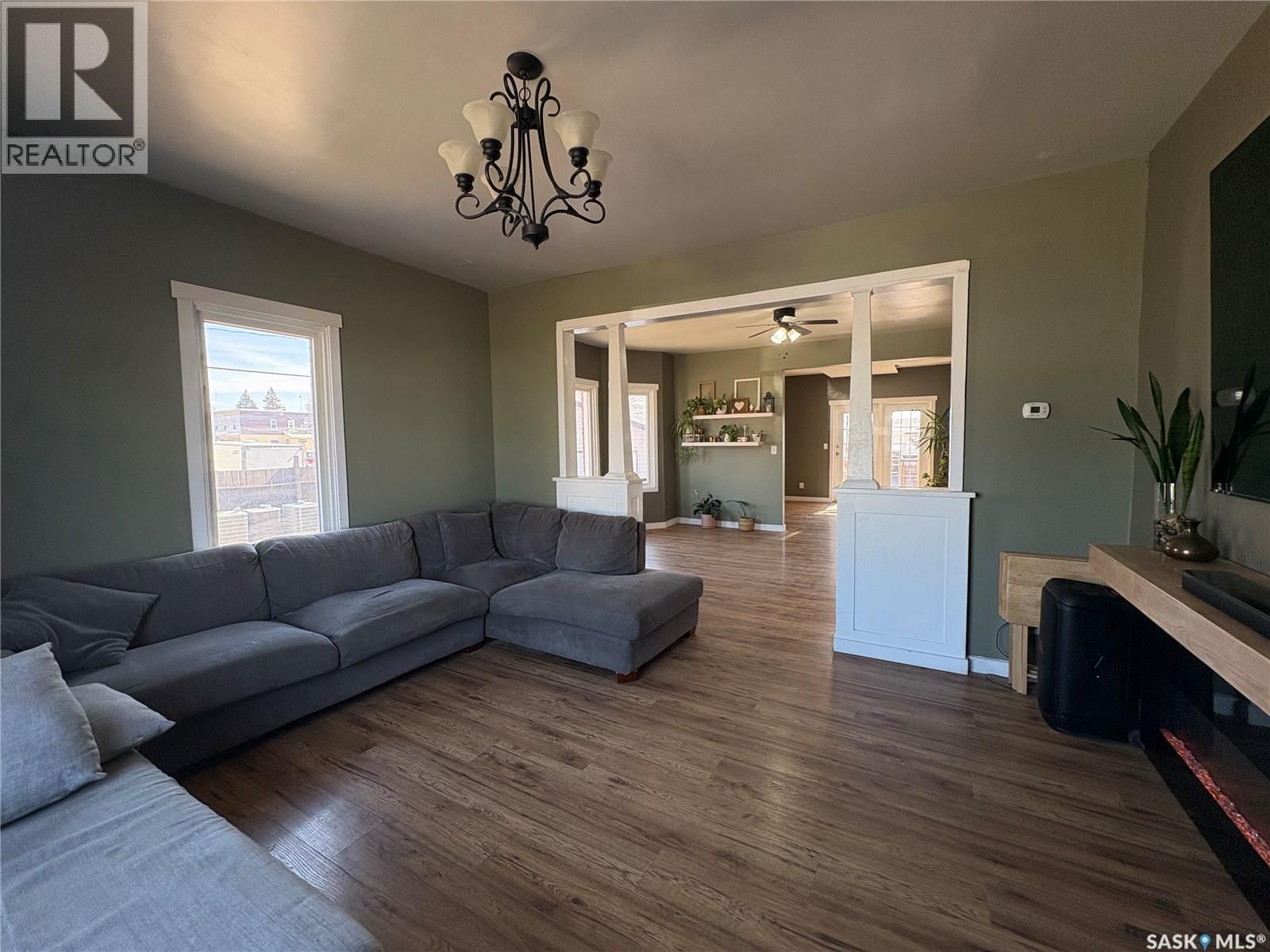 112 1ST AVENUE Image 18