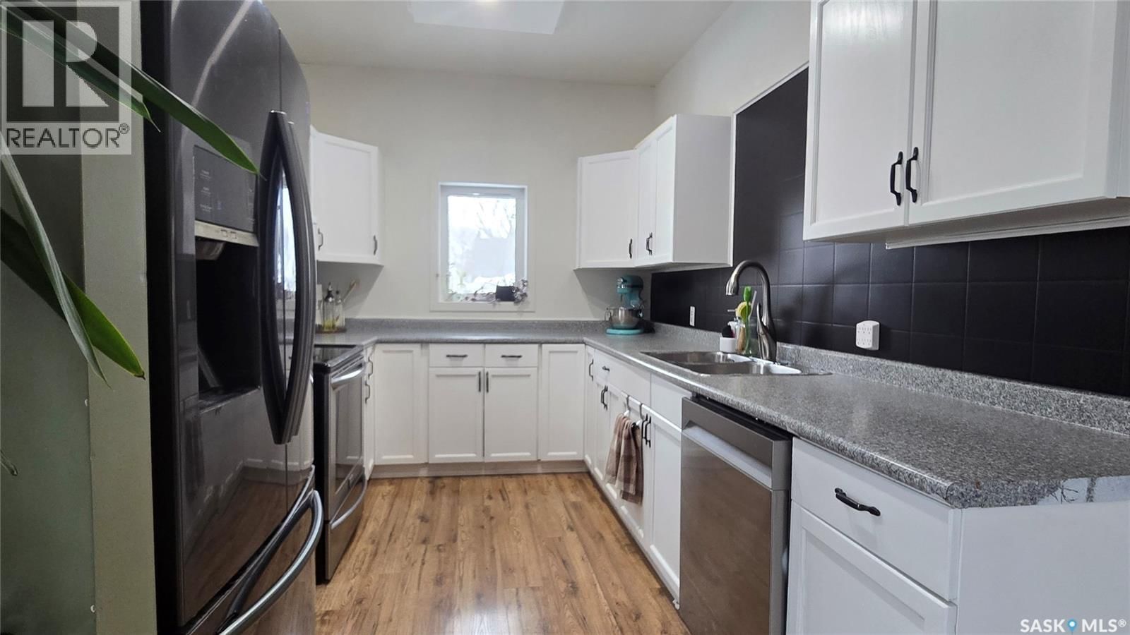 112 1ST AVENUE Image 29