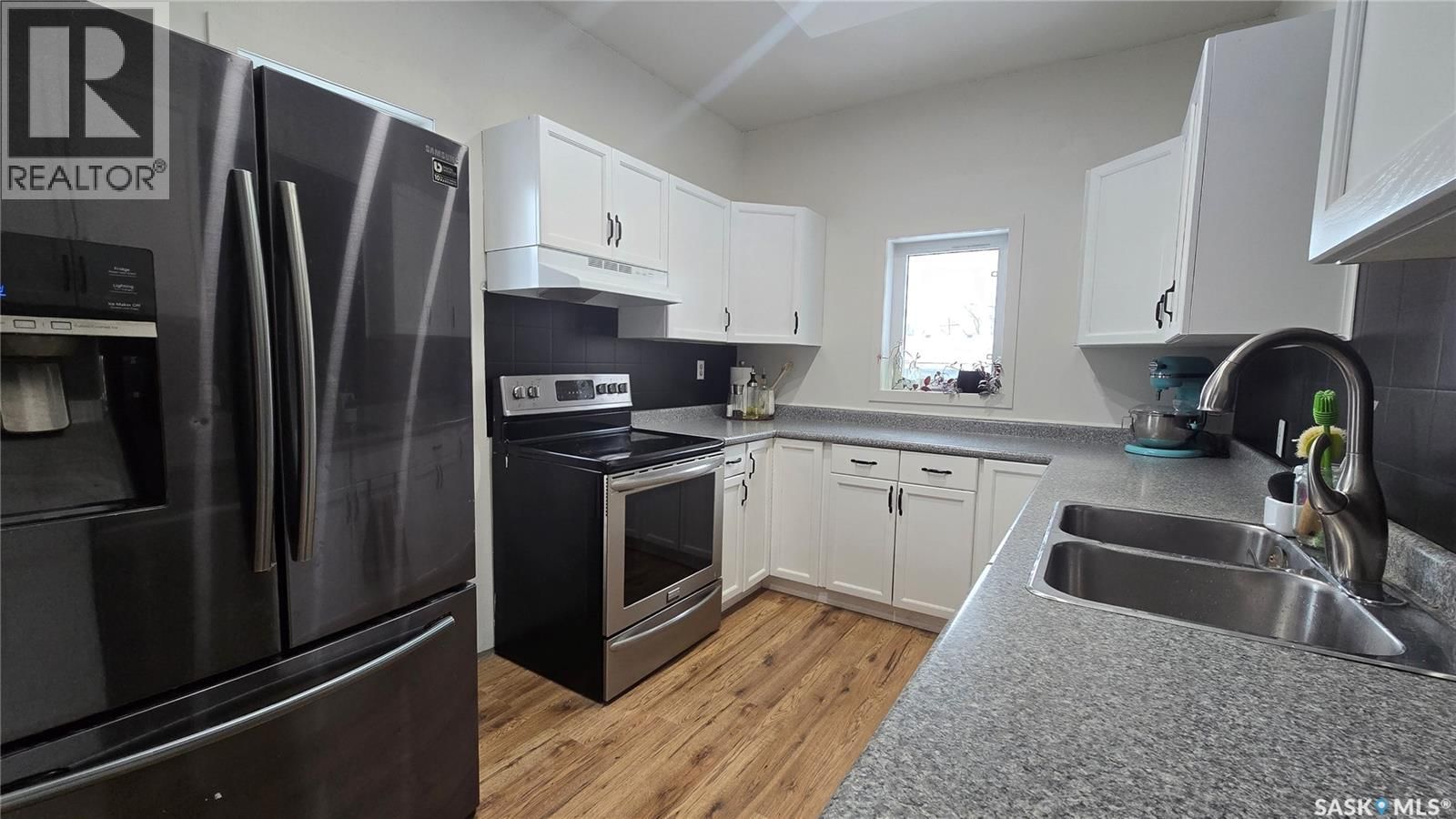 112 1ST AVENUE Image 32