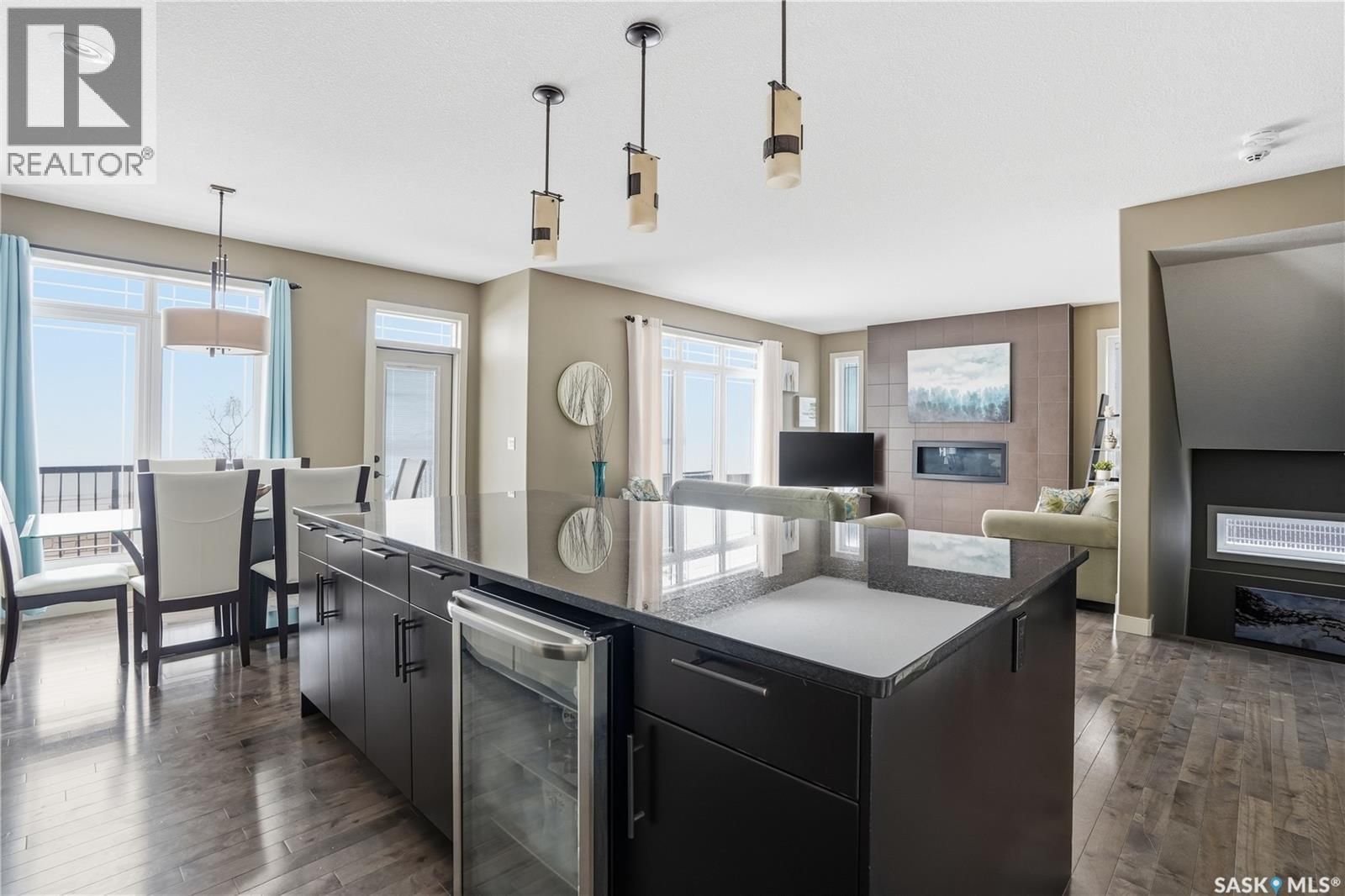 1532 MAPLE HILL CRESCENT Image 11