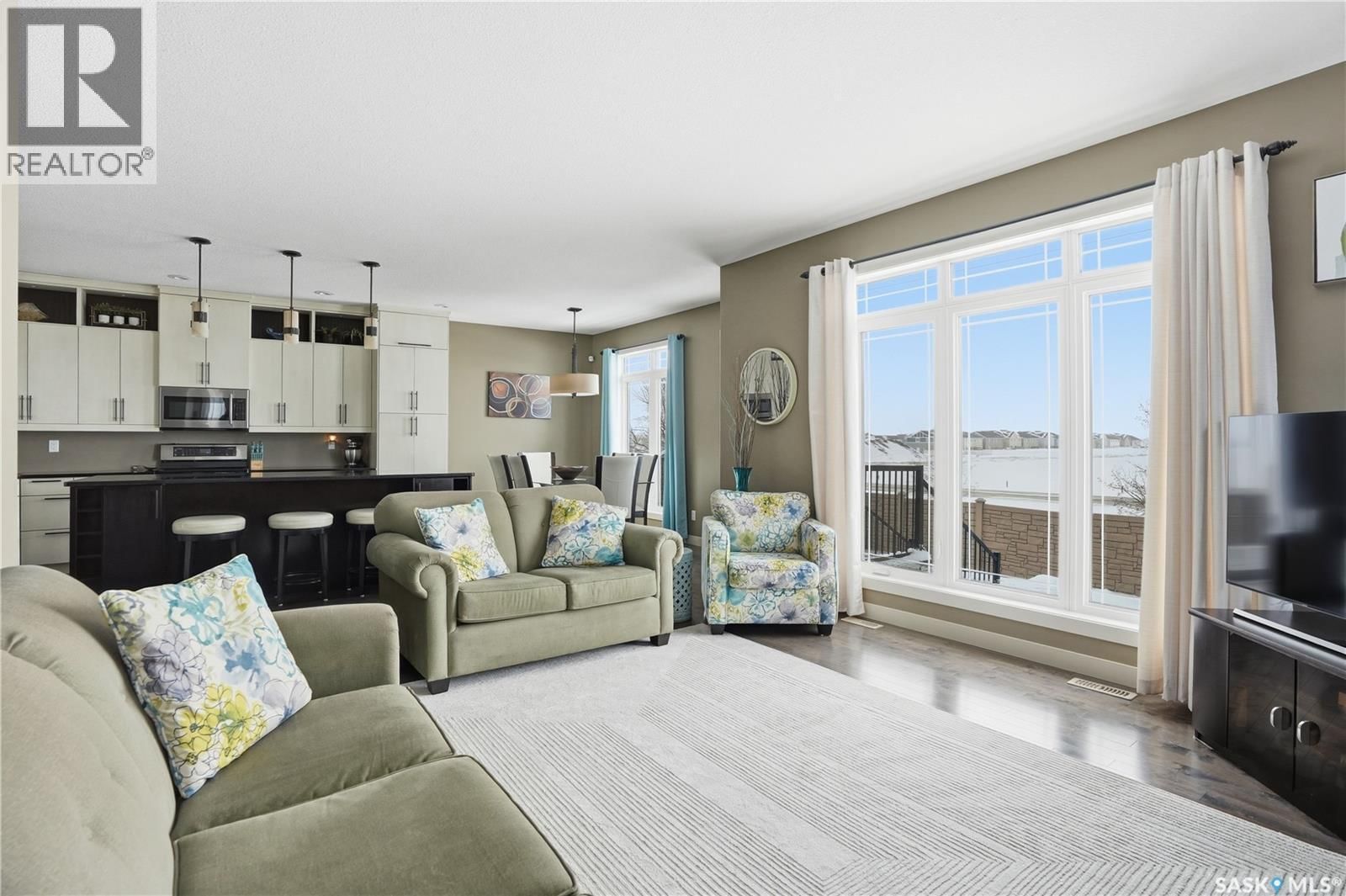 1532 MAPLE HILL CRESCENT Image 14