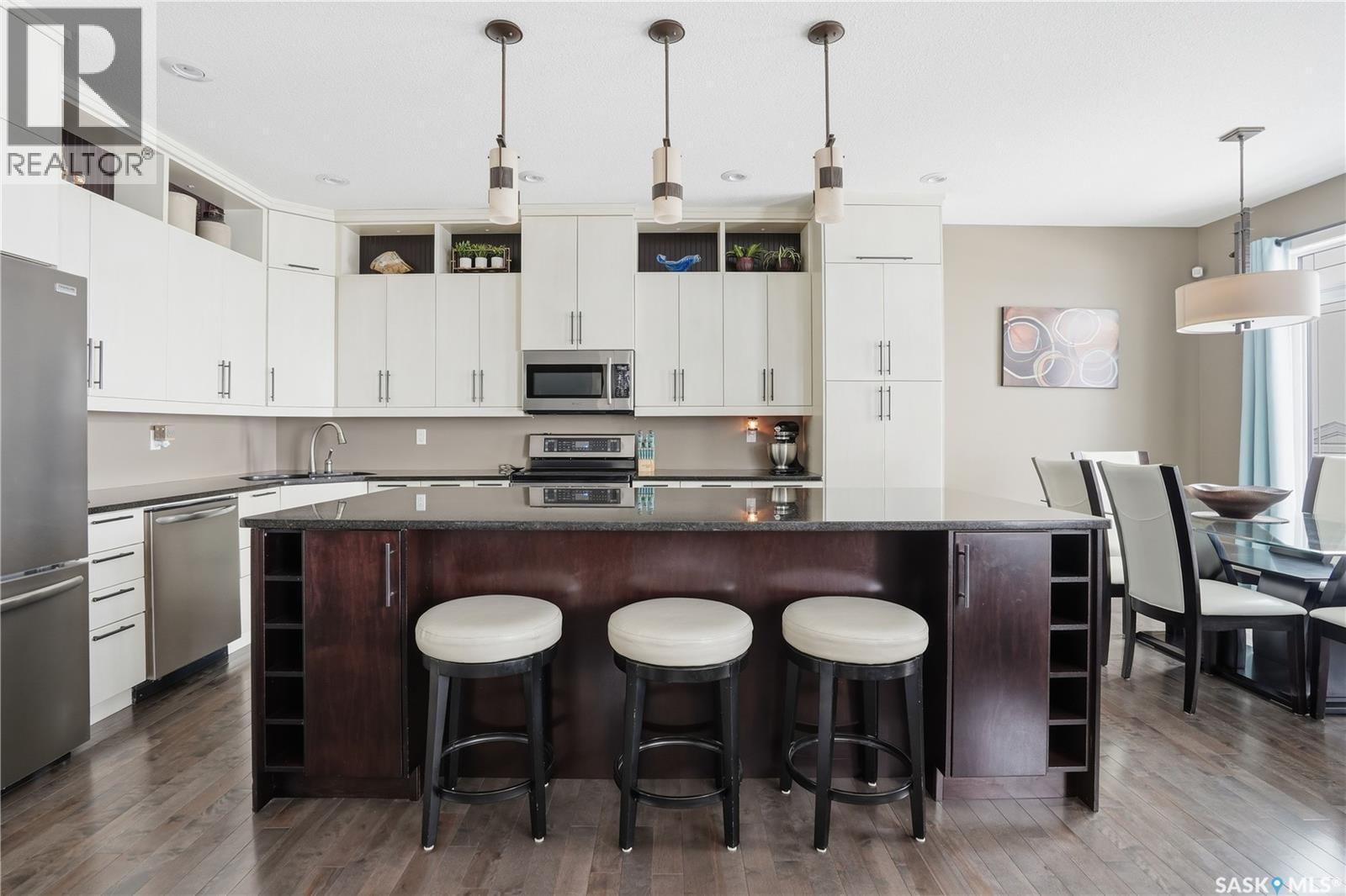 1532 MAPLE HILL CRESCENT Image 6