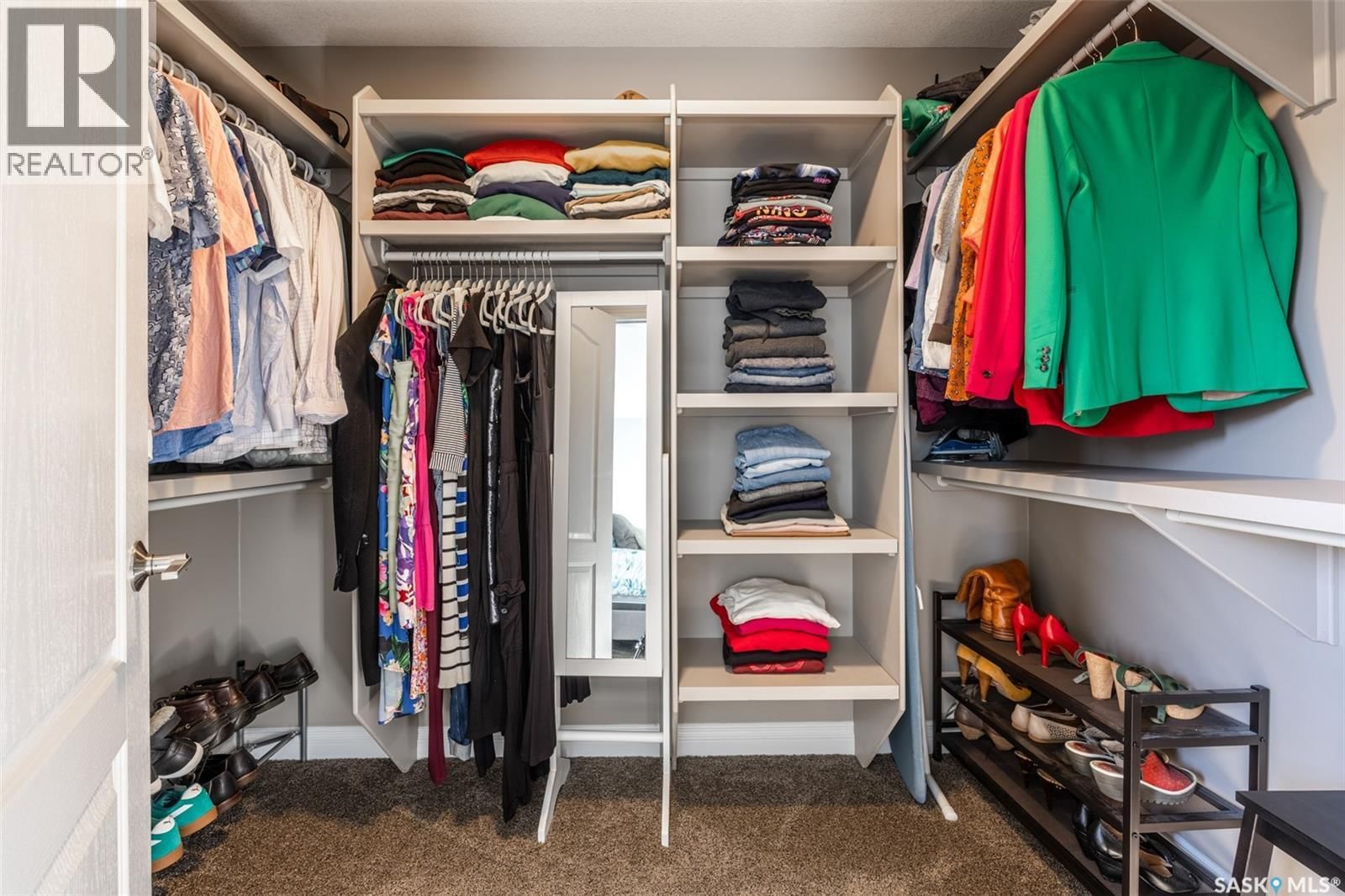 562 EVERGREEN BOULEVARD Image 22