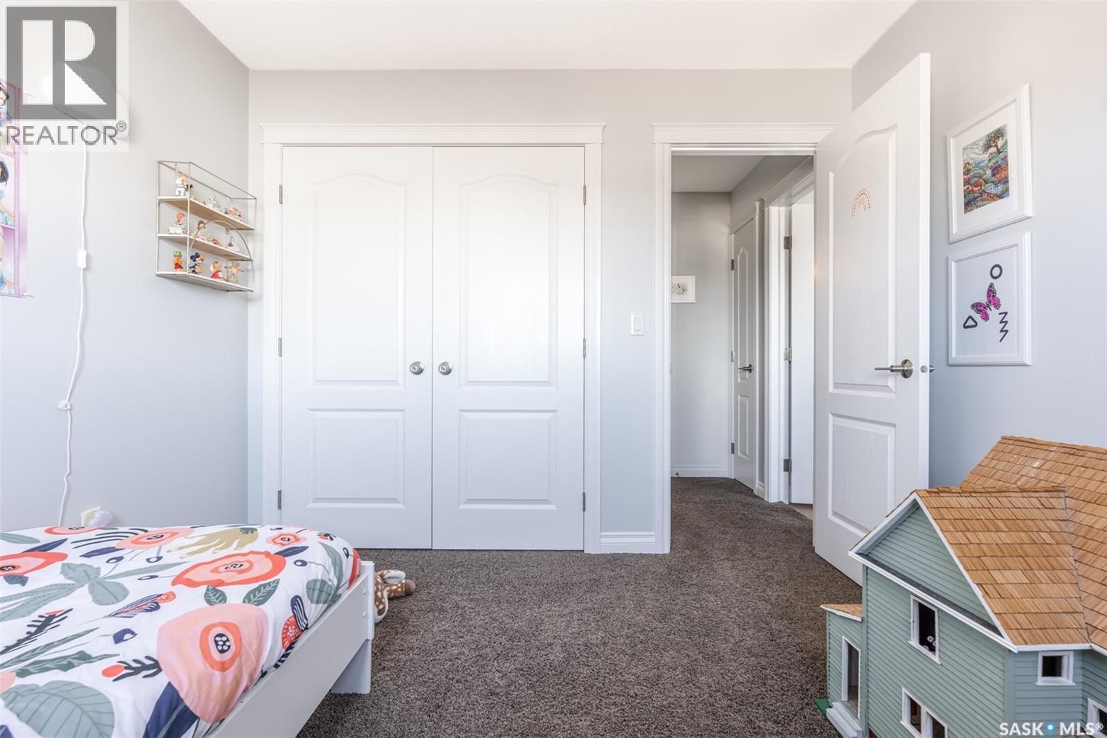 562 EVERGREEN BOULEVARD Image 26