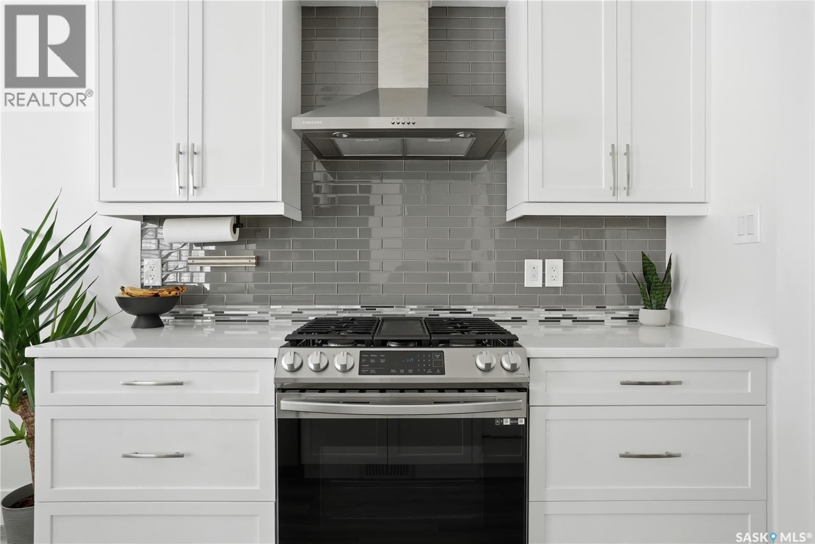 1037 MAPLEWOOD DRIVE Image 10