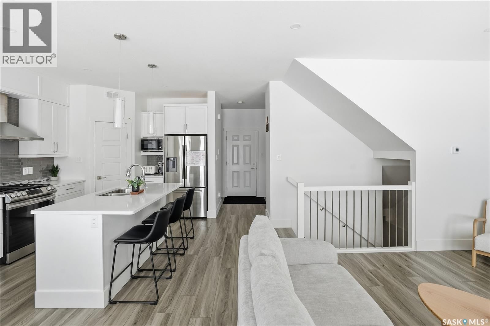 1037 MAPLEWOOD DRIVE Image 14