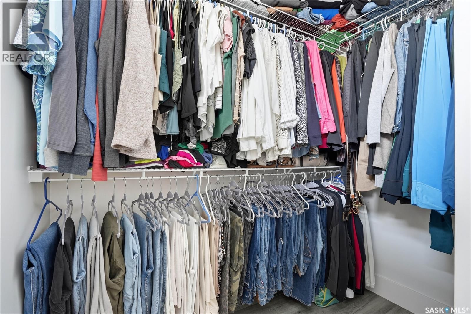 1037 MAPLEWOOD DRIVE Image 25