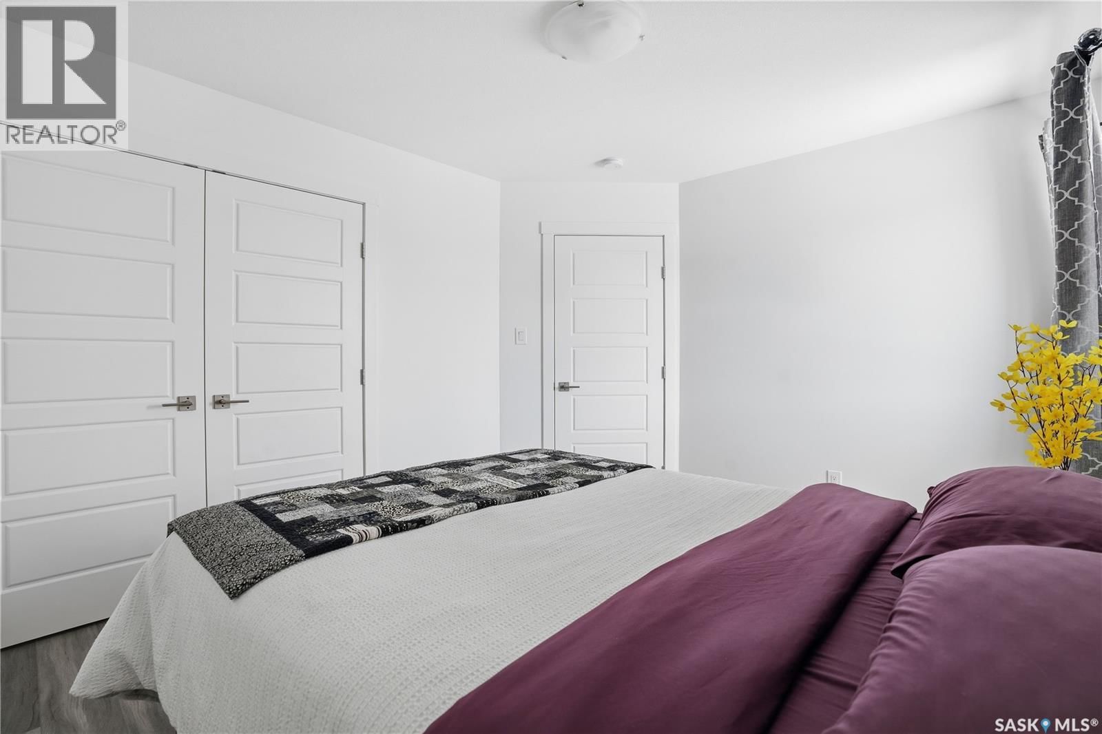 1037 MAPLEWOOD DRIVE Image 28