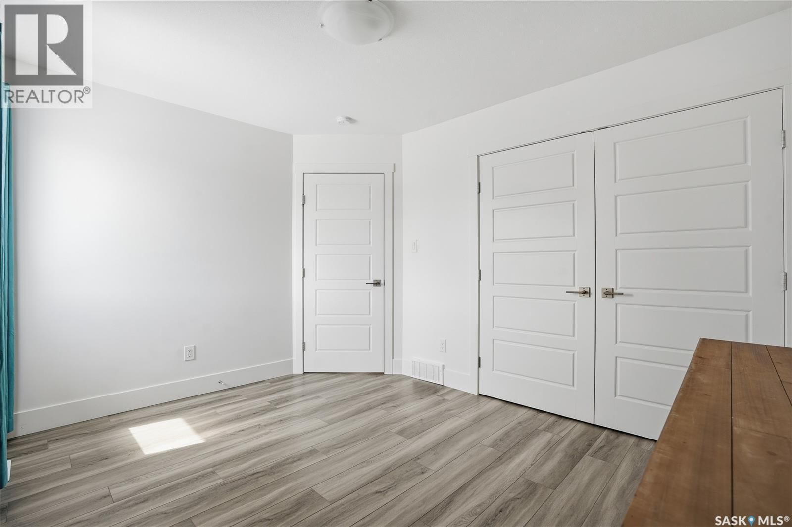 1037 MAPLEWOOD DRIVE Image 30