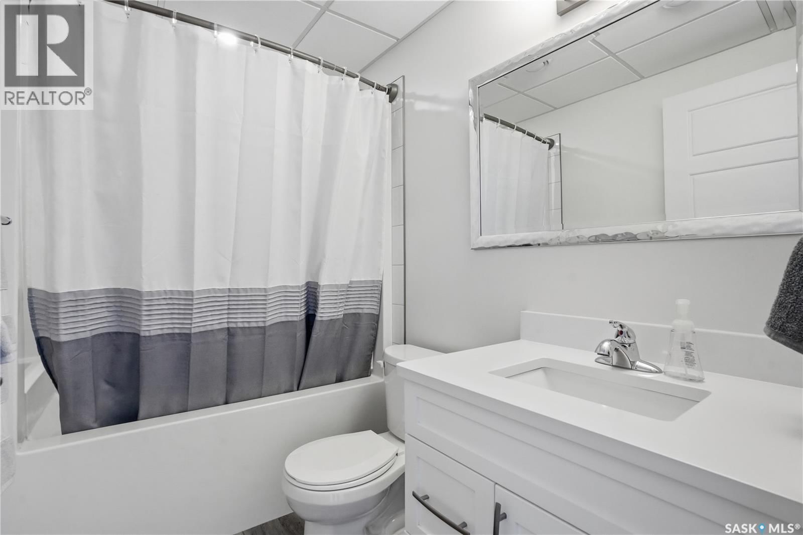 1037 MAPLEWOOD DRIVE Image 40