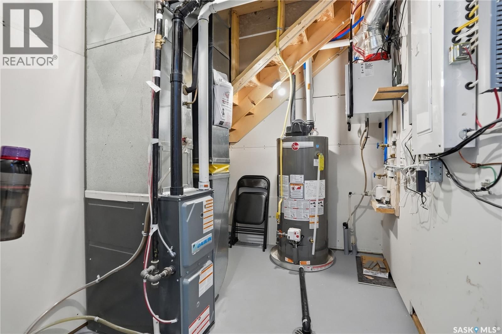 1037 MAPLEWOOD DRIVE Image 41