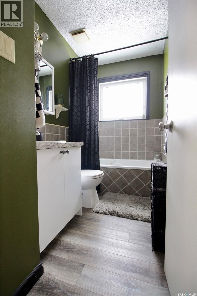 1110 ROBIN AVENUE Image 8