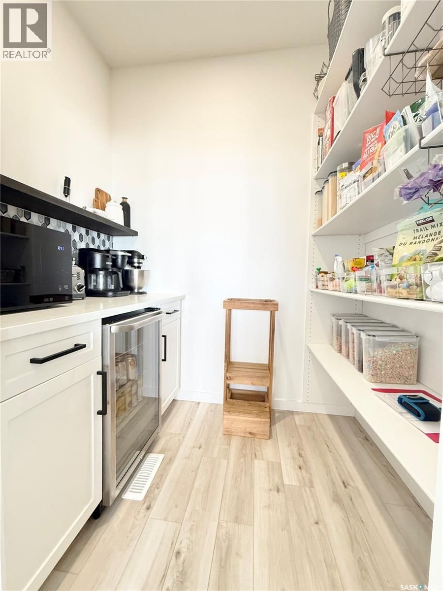 150 DELAET DRIVE Image 18