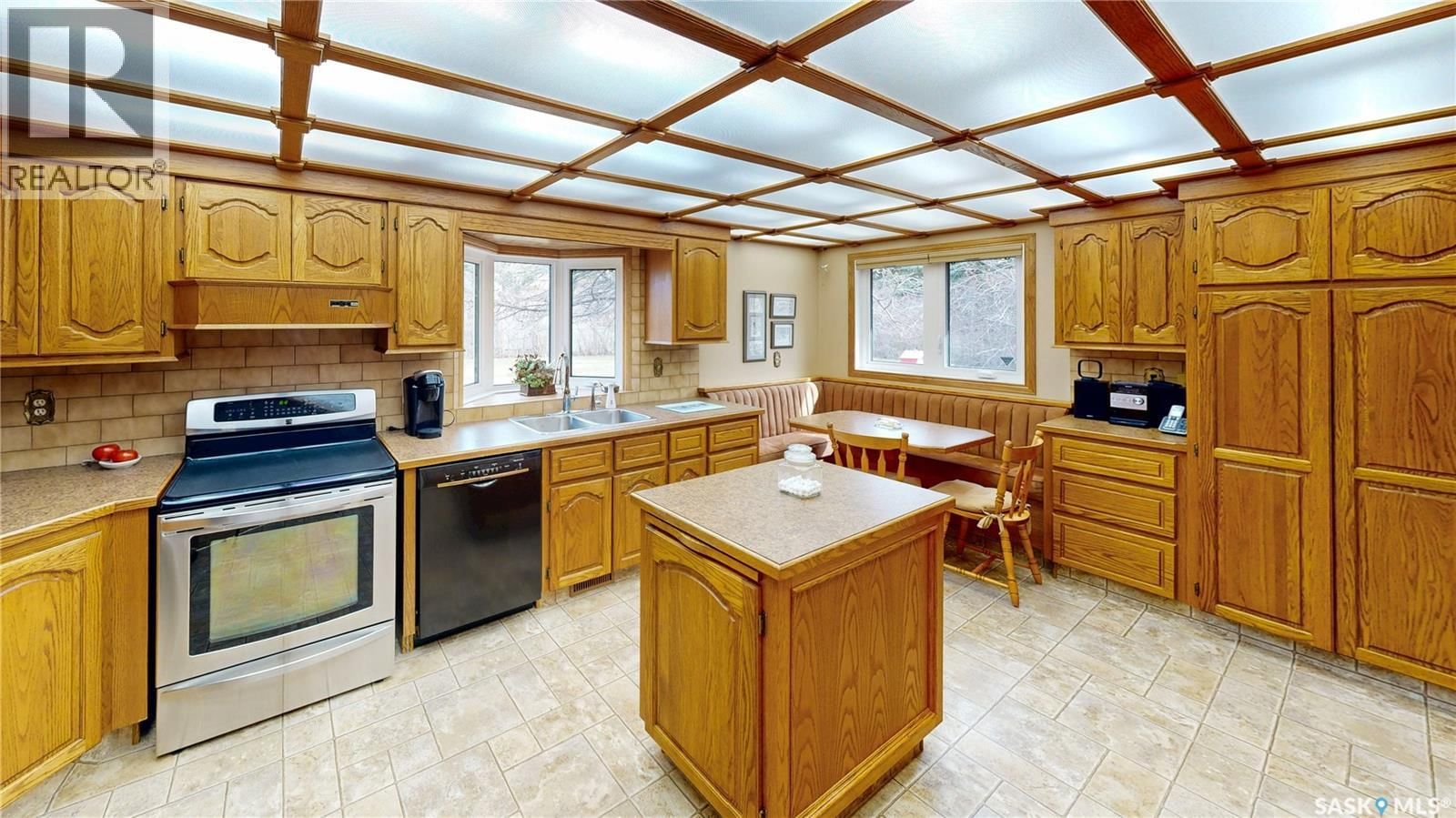 12 PEARL CRESCENT Image 13