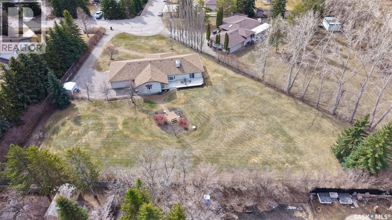 12 PEARL CRESCENT Image 53