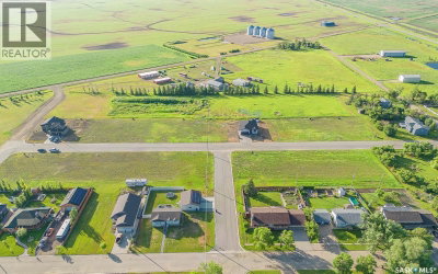 203 D'Arcy STREET | Rouleau Saskatchewan | Slide Image Five