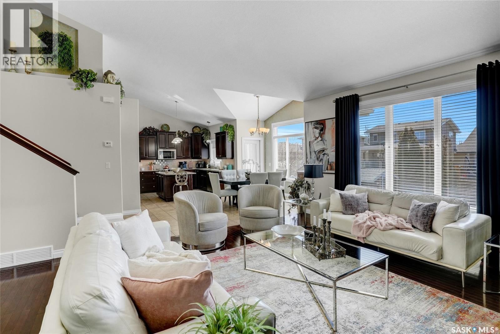 4839 MAZINKE CRESCENT Image 12