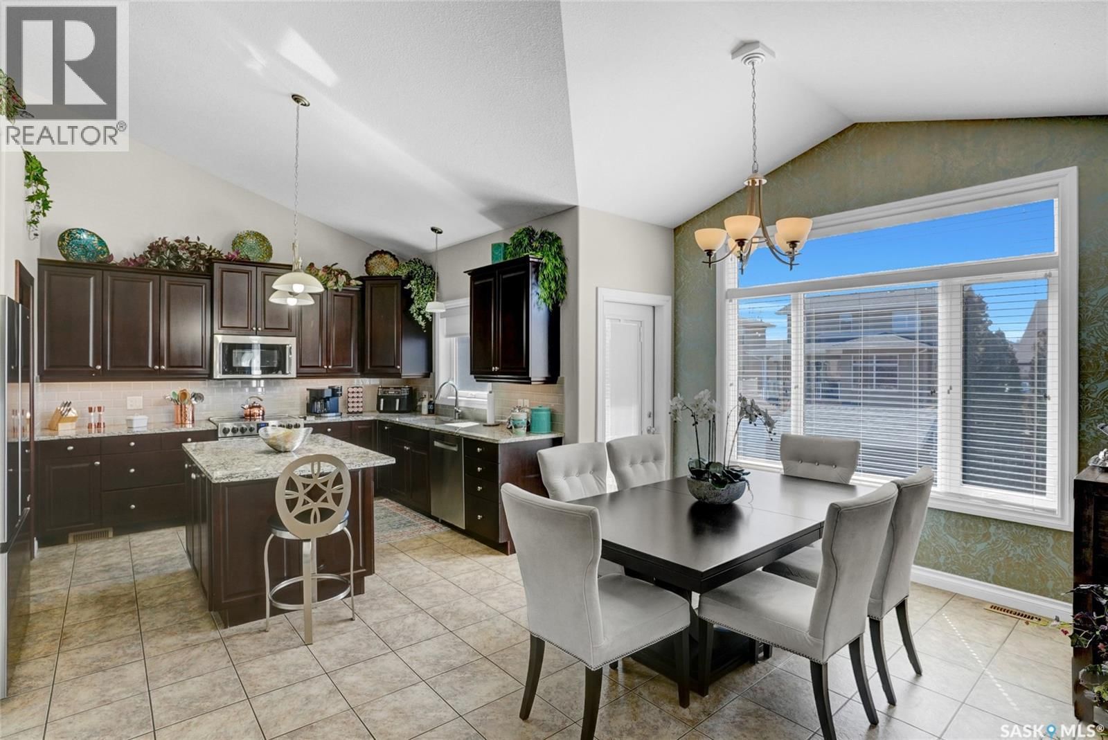 4839 MAZINKE CRESCENT Image 13