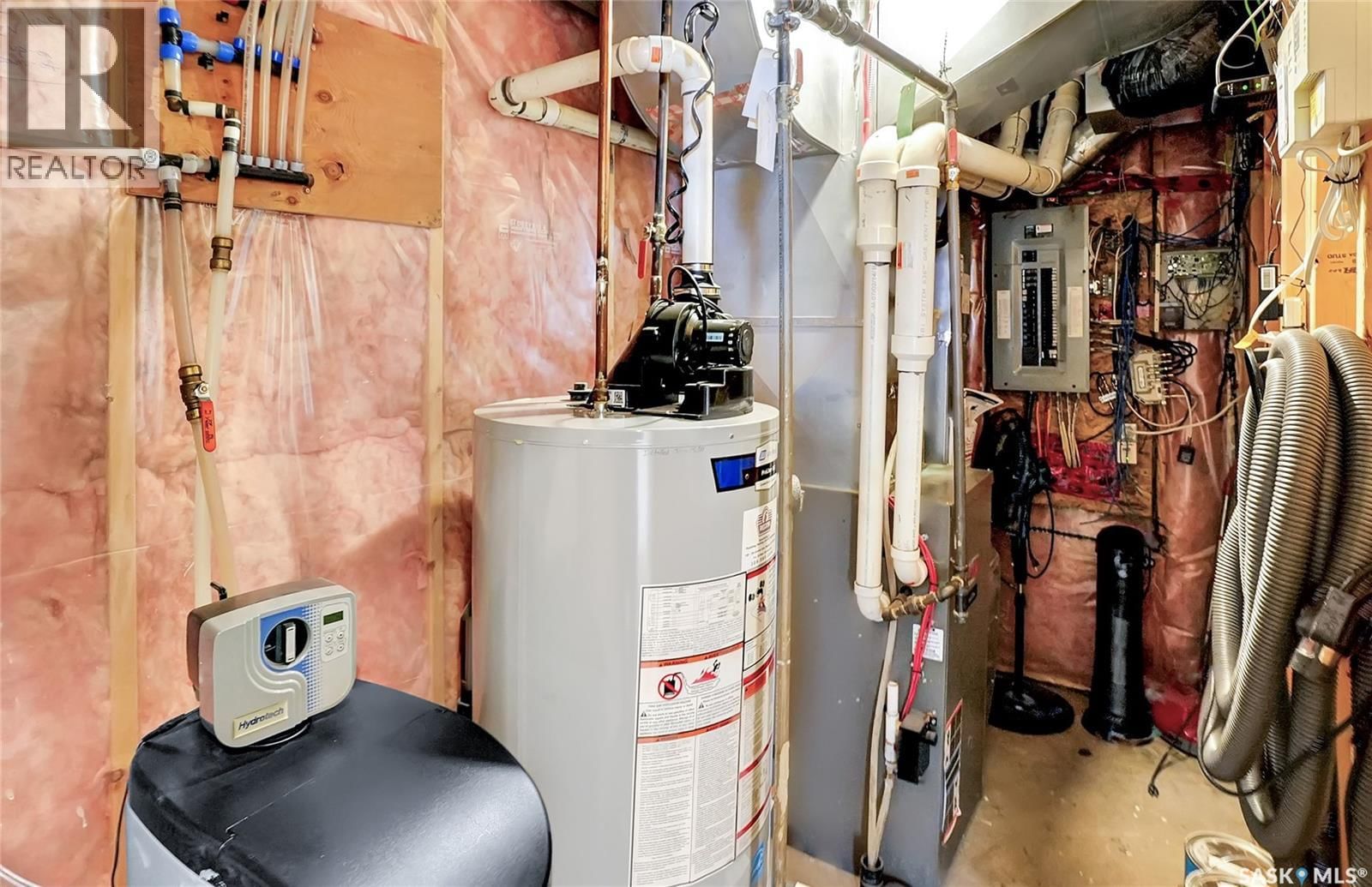 4839 MAZINKE CRESCENT Image 46