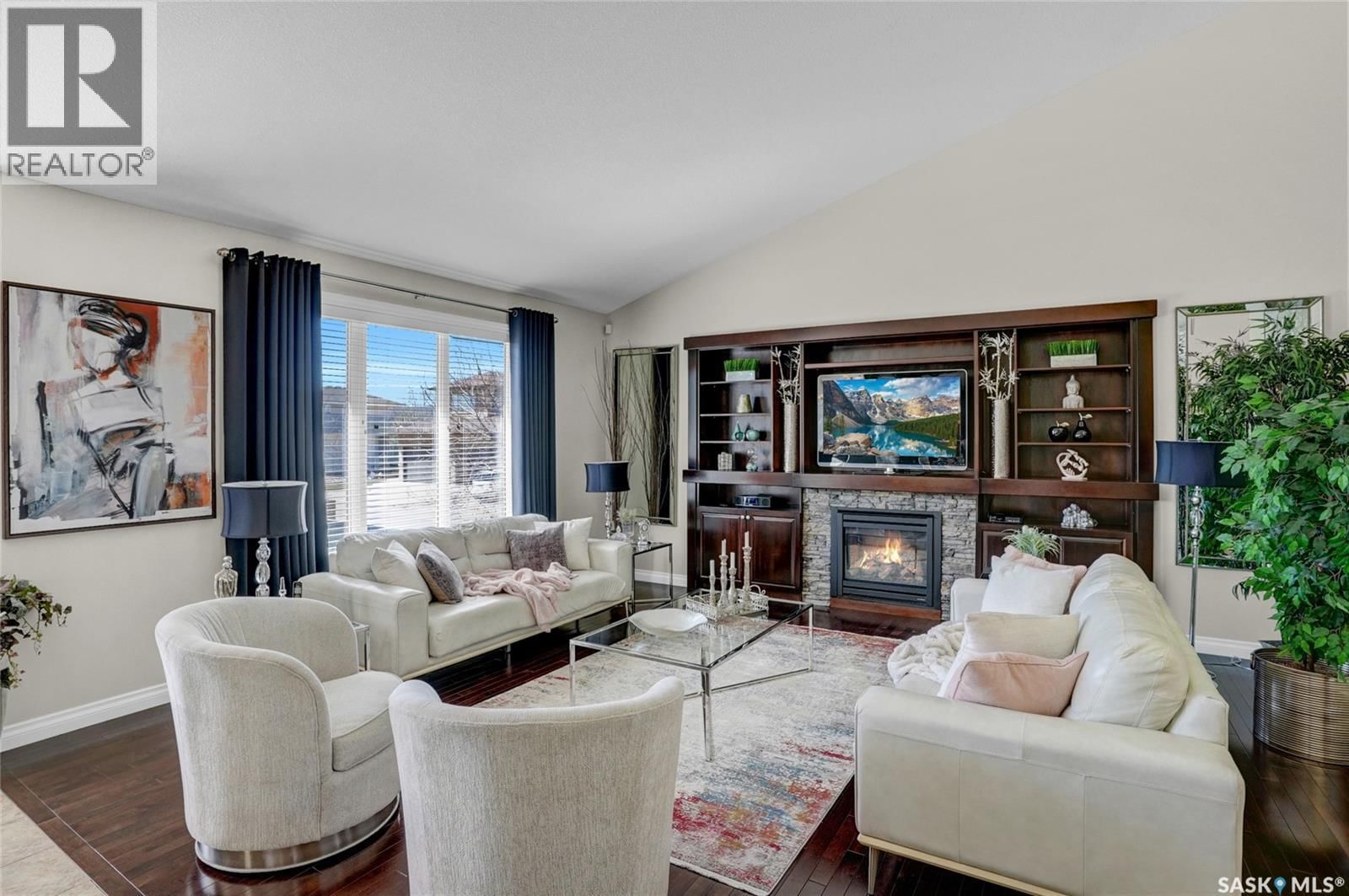 4839 MAZINKE CRESCENT Image 9