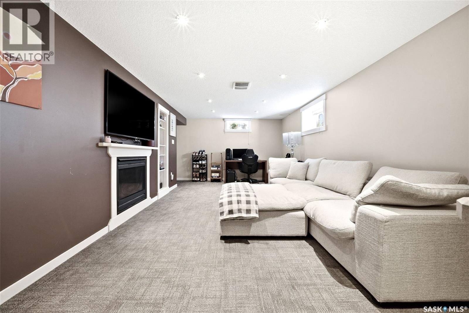 3013 GRANT ROAD Image 30