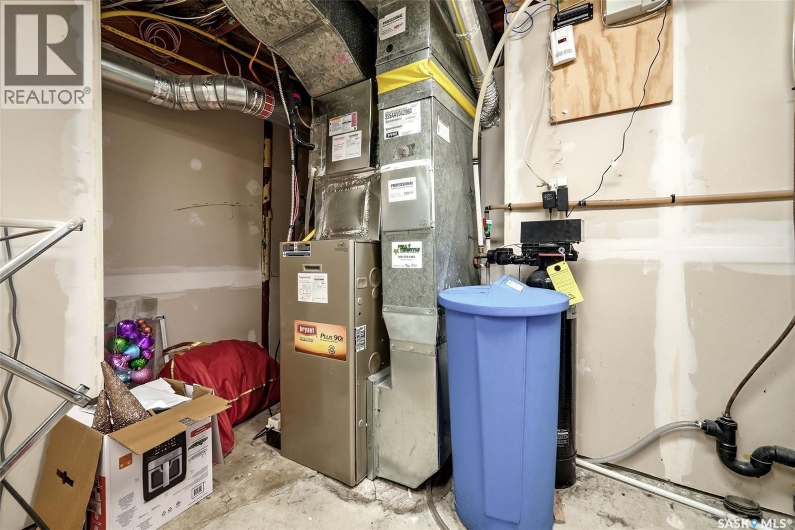 3013 GRANT ROAD Image 42