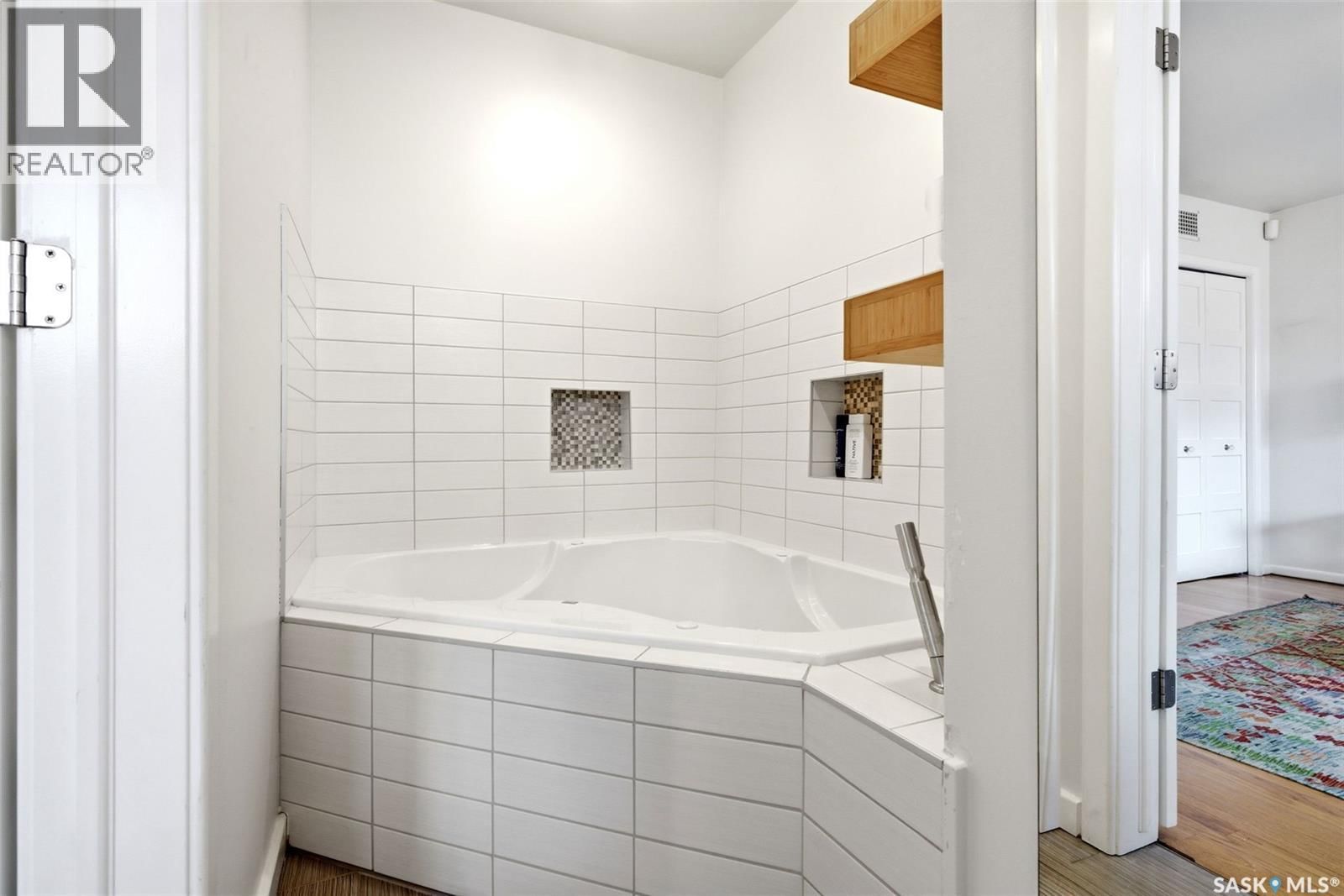 2640 19TH AVENUE Image 31