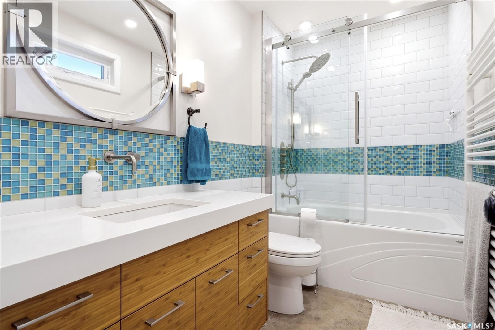 2640 19TH AVENUE Image 33