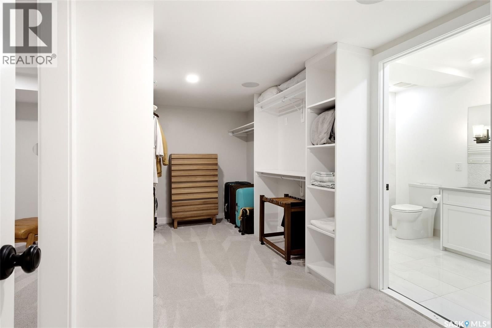 2640 19TH AVENUE Image 46