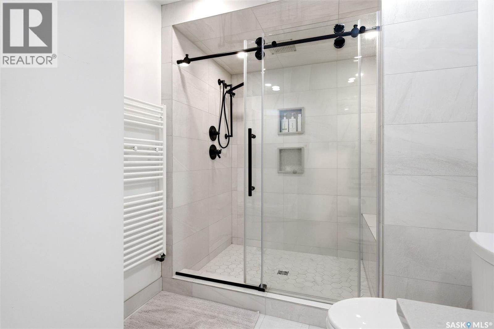 2640 19TH AVENUE Image 48