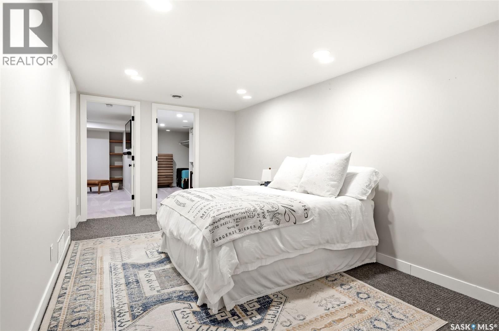 2640 19TH AVENUE Image 49