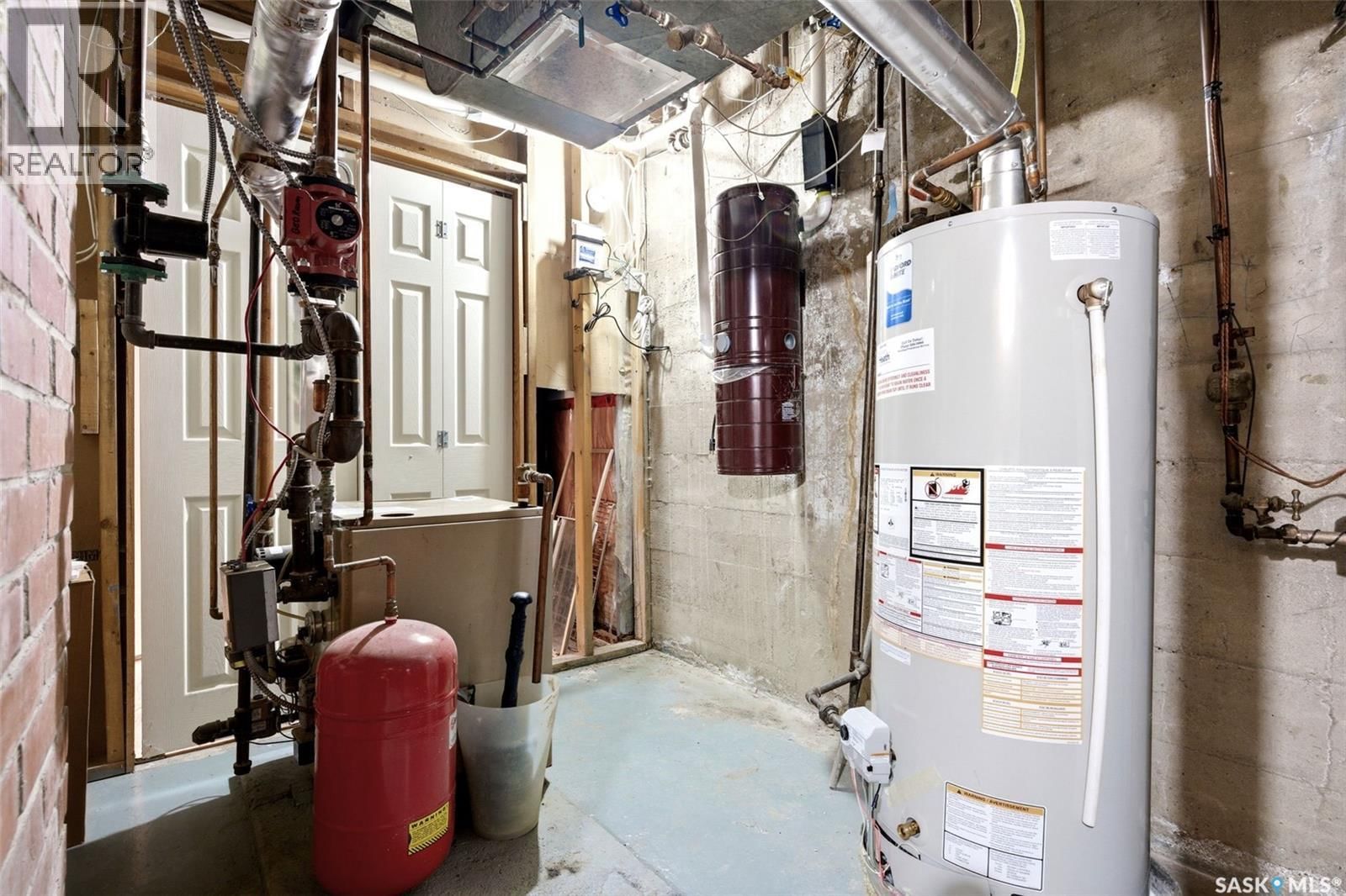 2640 19TH AVENUE Image 53