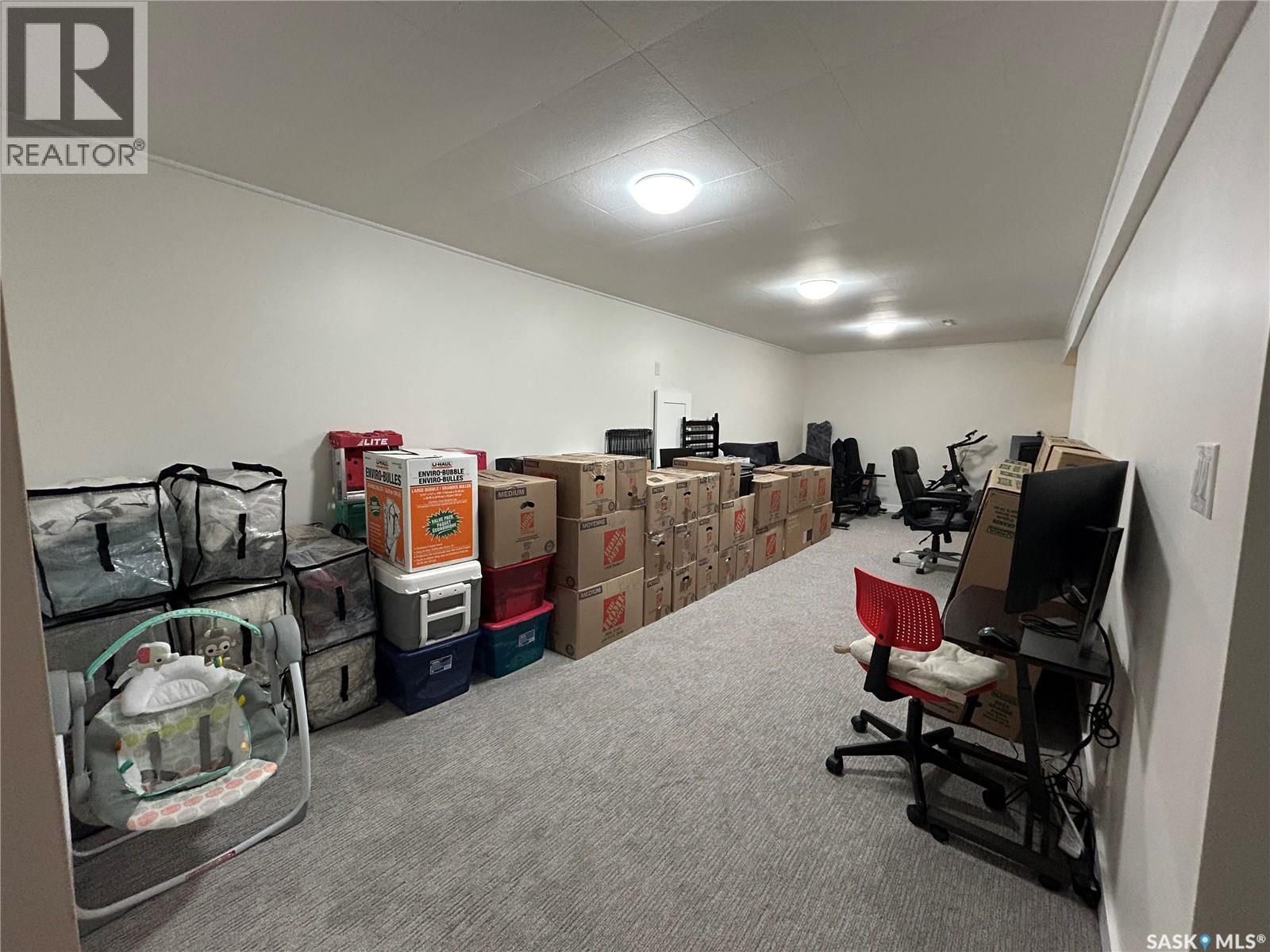 2616 CLARENCE AVENUE Image 13