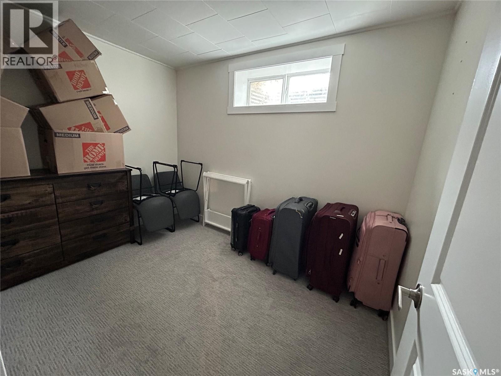 2616 CLARENCE AVENUE Image 16