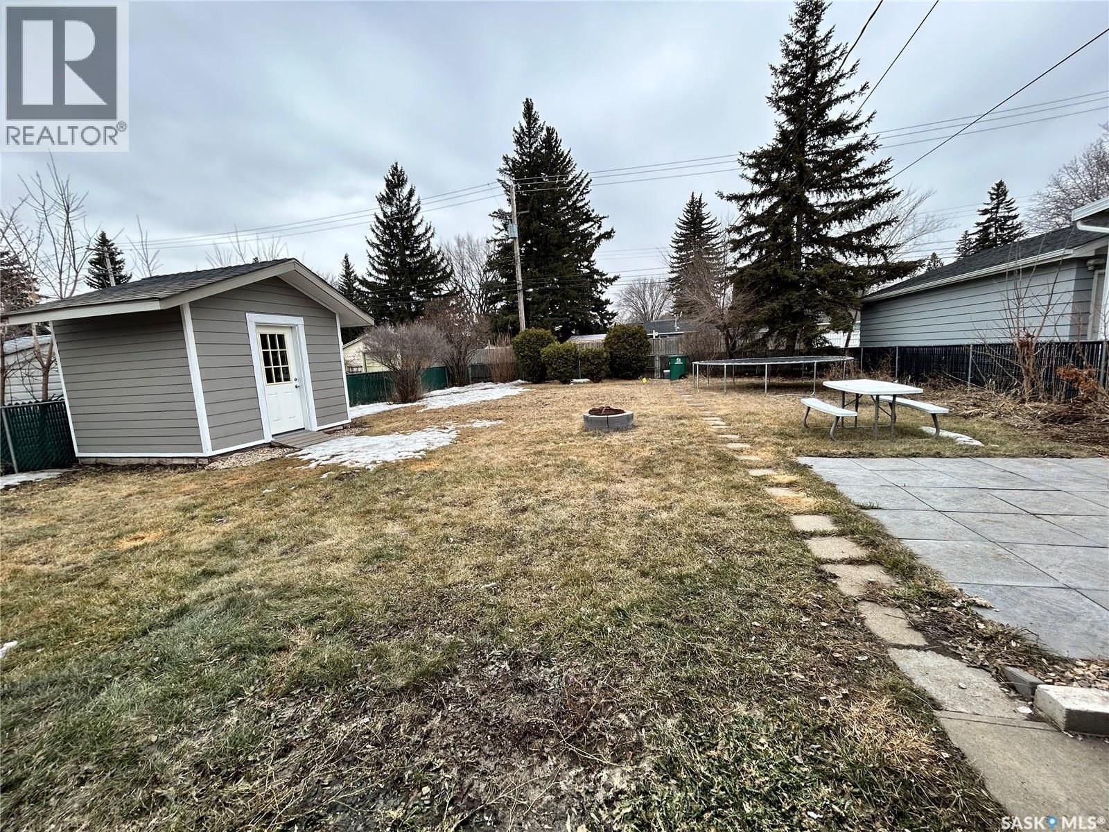 2616 CLARENCE AVENUE Image 19