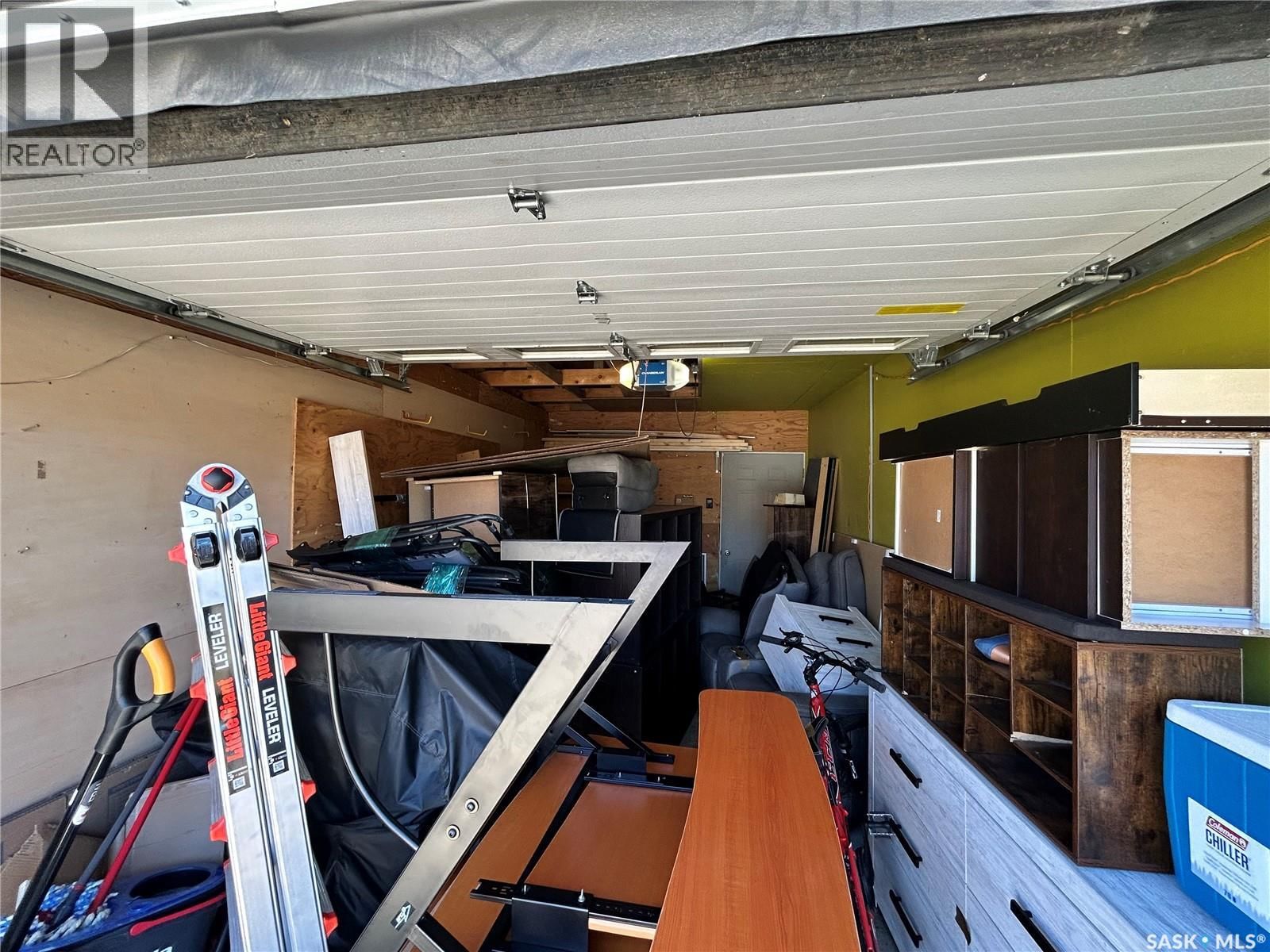 2616 CLARENCE AVENUE Image 21