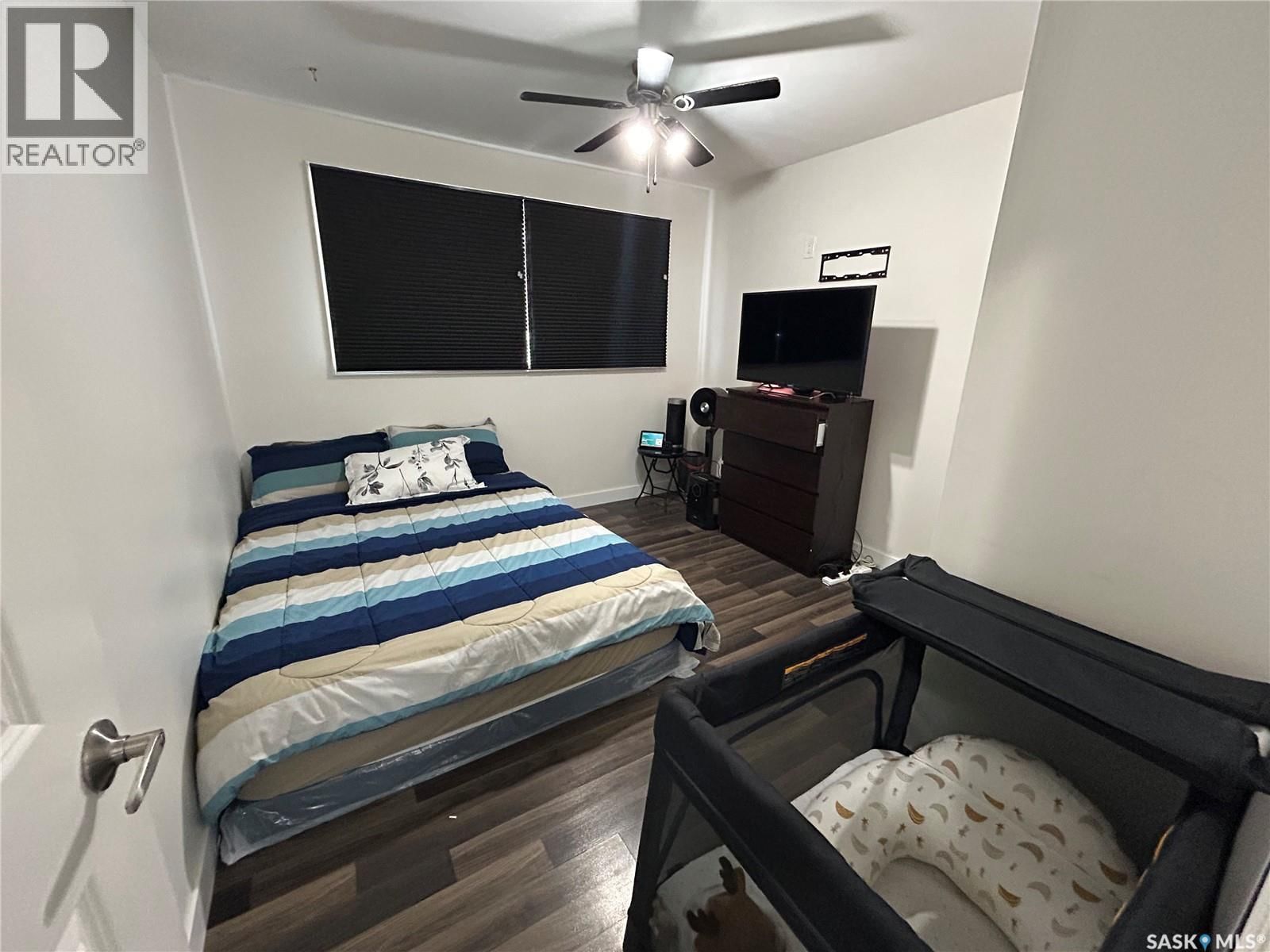 2616 CLARENCE AVENUE Image 8