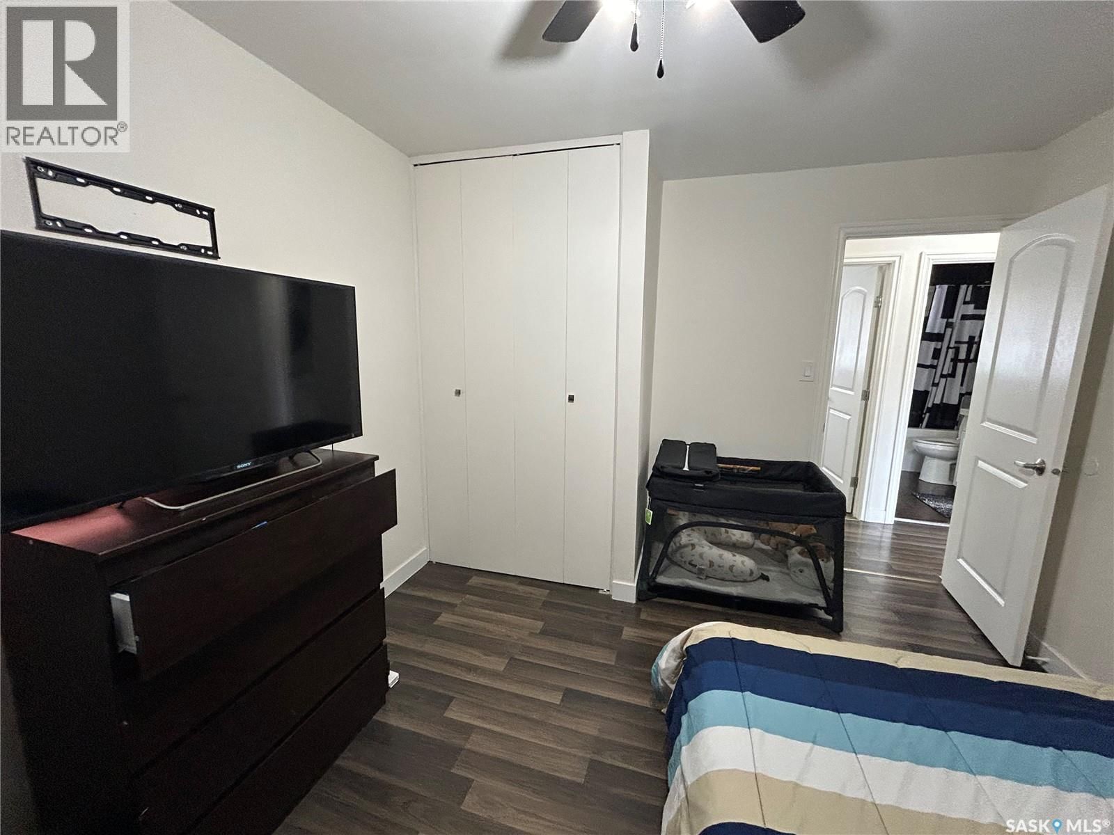 2616 CLARENCE AVENUE Image 9