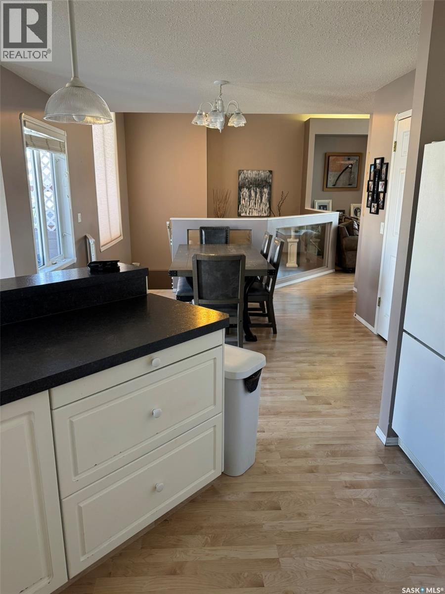 1160 TAISEY CRESCENT Image 11