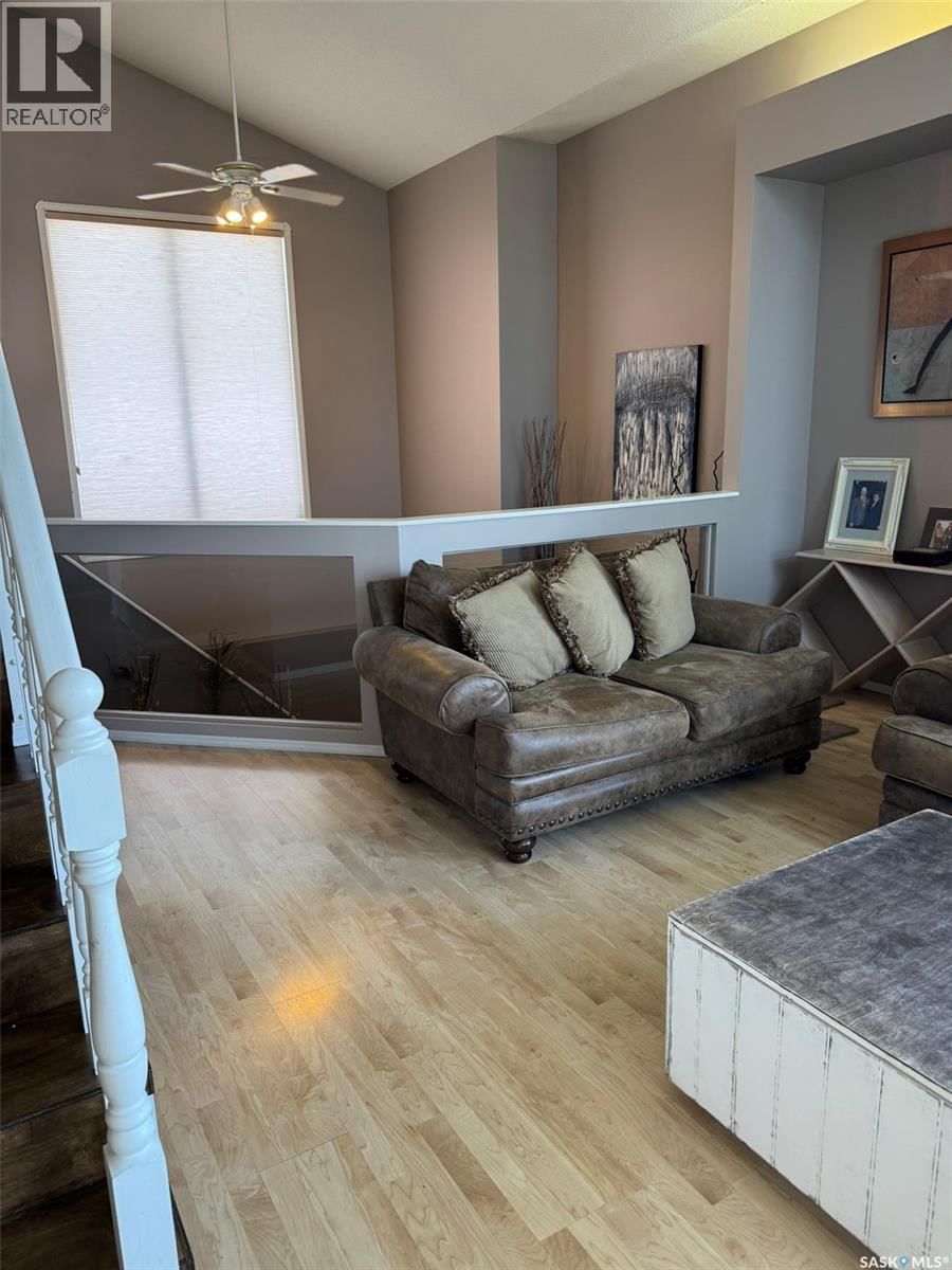 1160 TAISEY CRESCENT Image 13