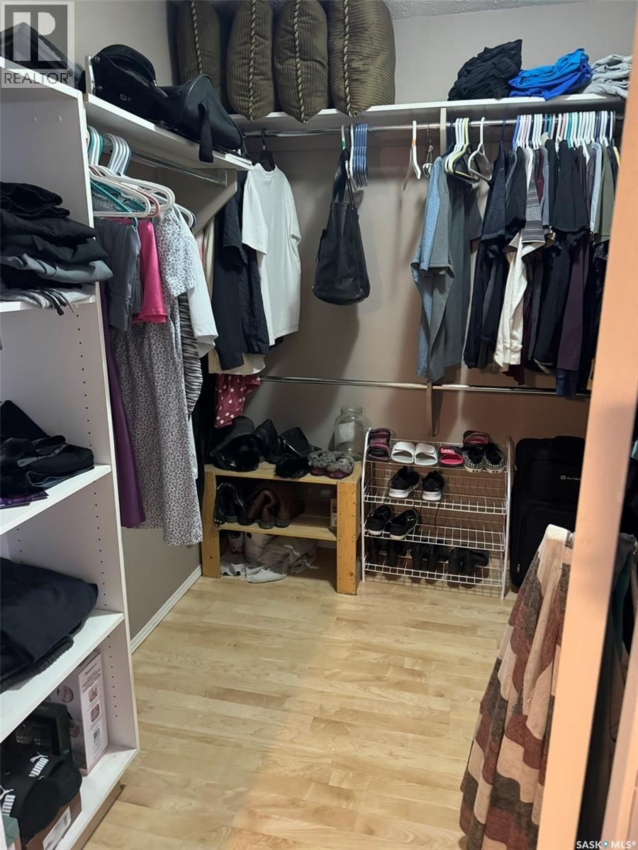 1160 TAISEY CRESCENT Image 20