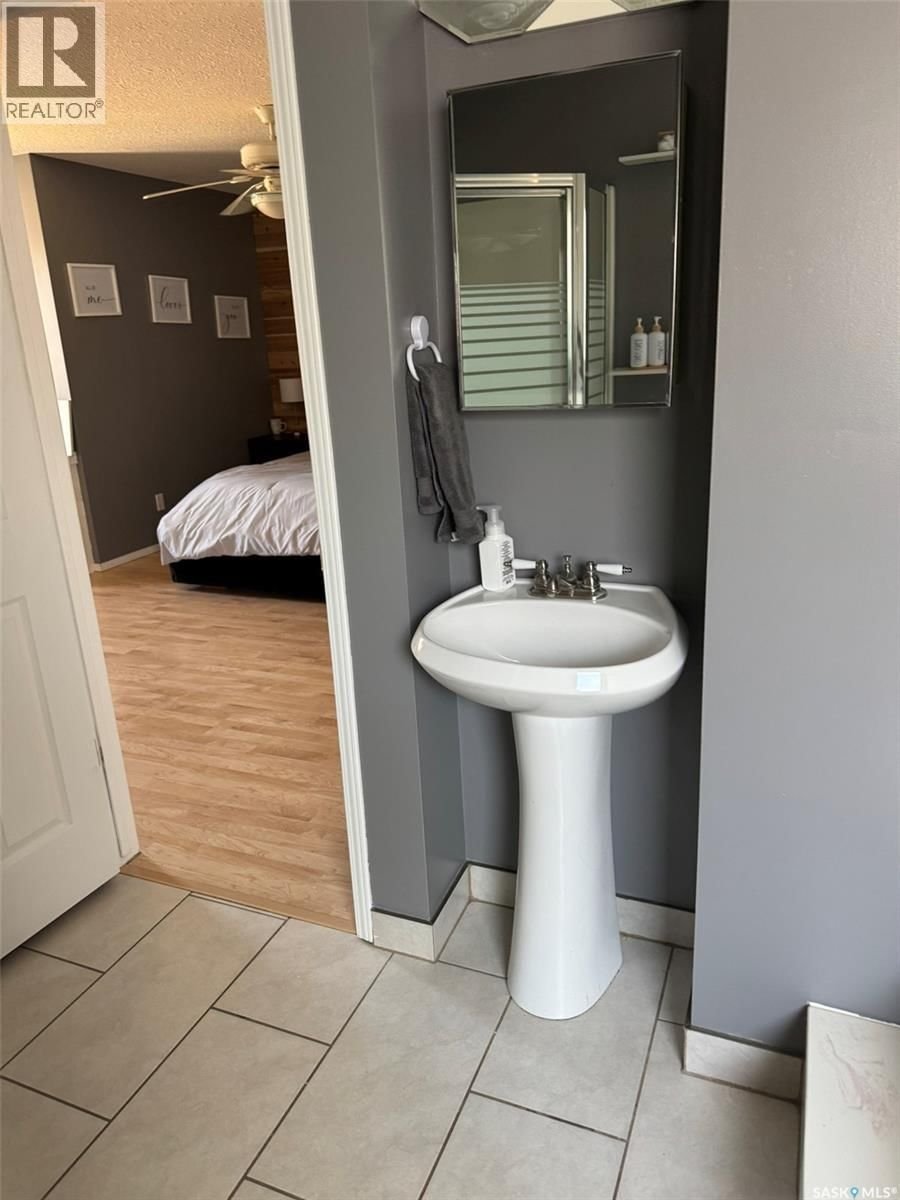 1160 TAISEY CRESCENT Image 23