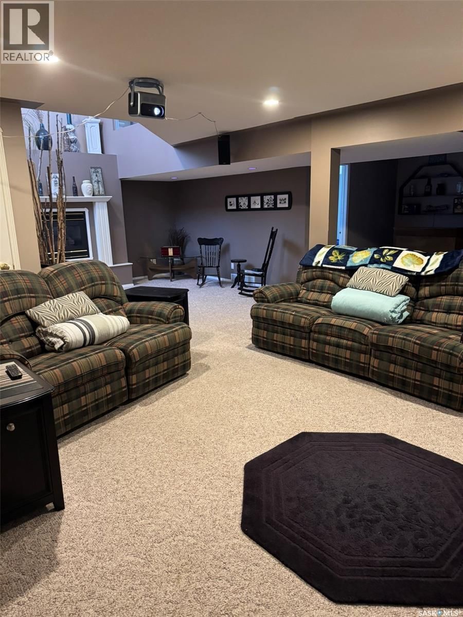 1160 TAISEY CRESCENT Image 41