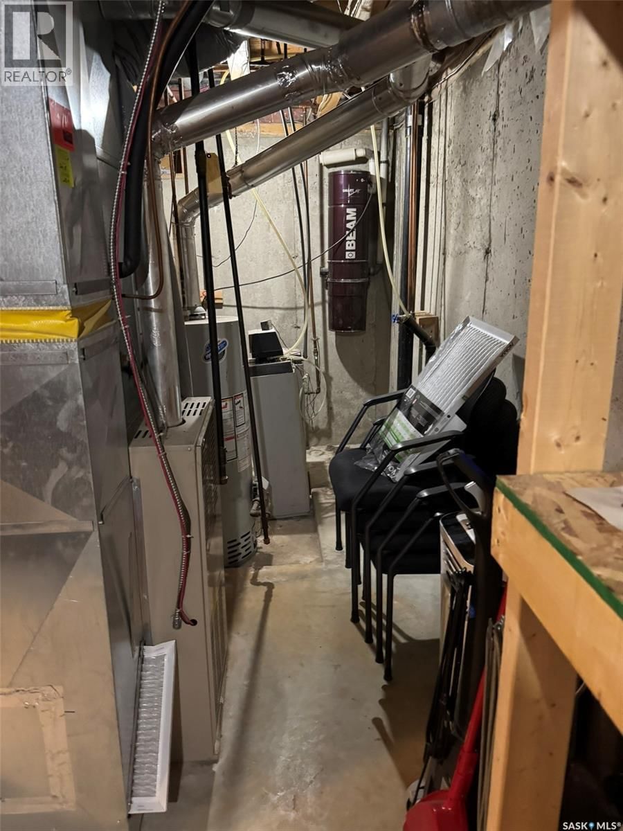 1160 TAISEY CRESCENT Image 45