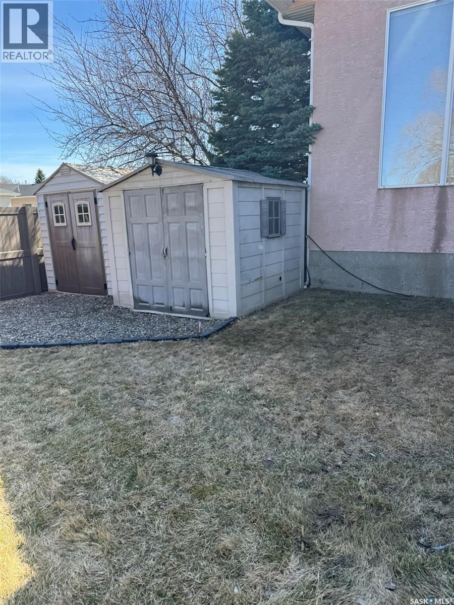 1160 TAISEY CRESCENT Image 52